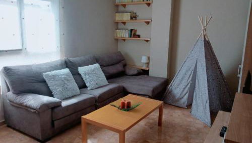 Avenida de Alicante en Elche con Wifi, Smart TV, Aire Acondicionado - Foto 2