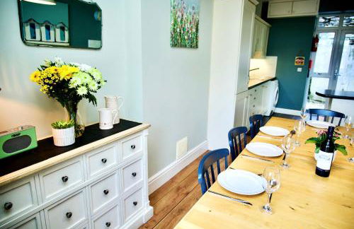 Tegfryn (Sleeps 8), 5*, Sea View, Borth y Gest - Photo 11