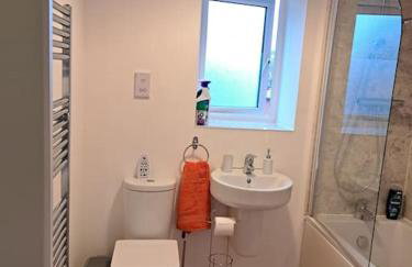 Kent Sittingbourne Entire Home Close to the Beach - Photo 47