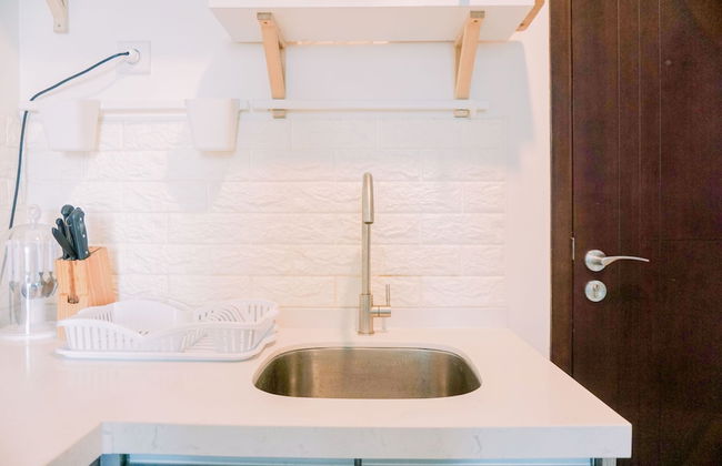 Good Deal And Minimalist 1Br Brooklyn Alam Sutera Apartment - Photo 4