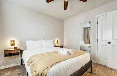 Carson Camp Gym Workstations & Fenced Yard - Foto 31