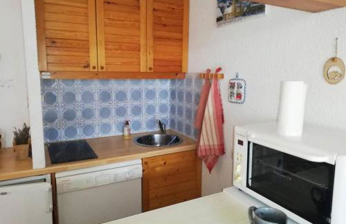 Studio confortable au Sauze avec balcon, proche pistes - FR-1-804-59 - Foto 8