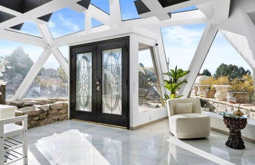 The KingDome - A Unique, Royal Experience with Hot Tub, Rooftop and Views - Foto 71