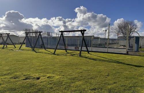 3 Bed Caravan - Sleeps 8 - Pet Friendly, Parking - Foto 3