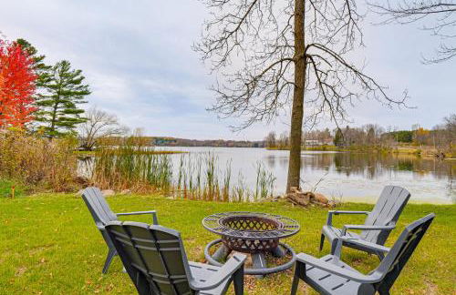 Fish, Swim and Explore! 2-Cabin Camp on Round Lake - Foto 1