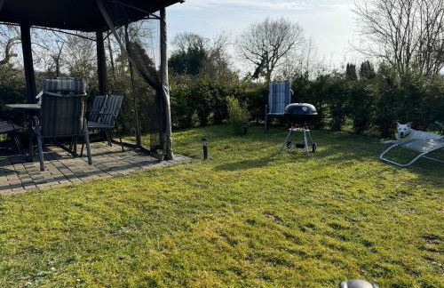 Ferienwohnung am See Dillich - Hunde willkommen - Eigener eingezäunter Garten - Ruhige Lage - Foto 24