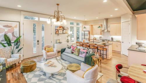 Designer Single Family House-Rooftop- Hot Tub - Foto 3