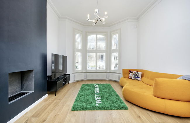 Beautiful Battersea Garden Flat by Underthedoormat - Photo 5