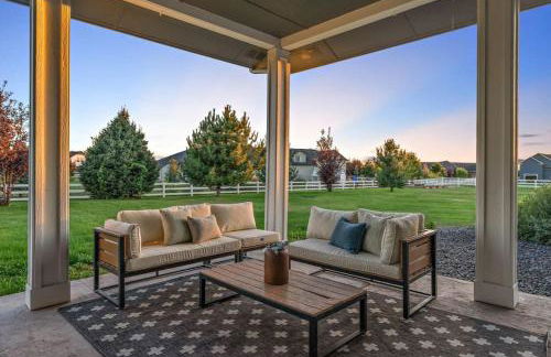 Private Oasis On 2 Acres with Indoor Pool and Theater - Foto 43