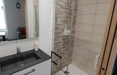 Appartement T1 centre-ville Beaupréau - Photo 6