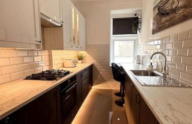 The Retreat - Large Luxury Apartment, Two Mins From Beach - Foto 6