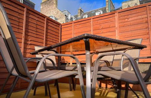 The Nook Crieff - central 2-bed with garden :) - Photo 7