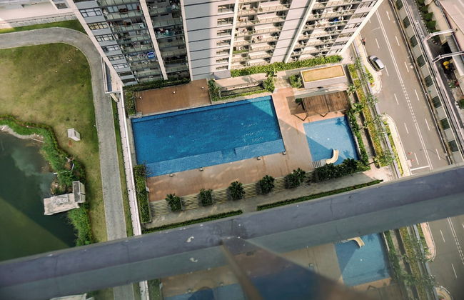 Comfort 1Br With Working Room At Daan Mogot City Apartment - Foto 26