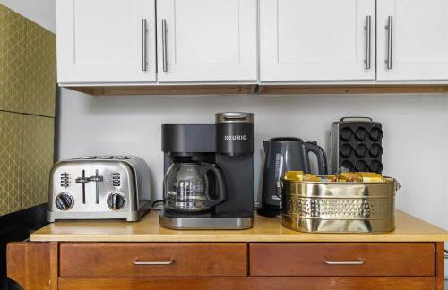 Old Town Gem Walk to King Street Sleeps 14 - Foto 28