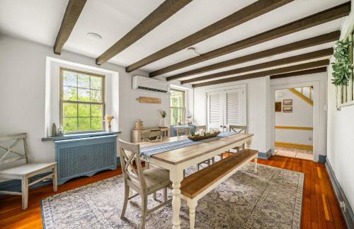 Downingtown Manor - 1900s Farmhouse with Creek Views - Foto 21