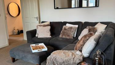 Uxbridge-Modern 2 bed Apt with Lift & Parking - Foto 2