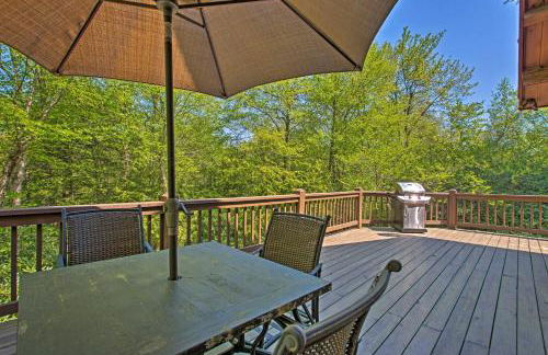 Fire Pit and Hot Tub Poconos Family Cabin! - Foto 12
