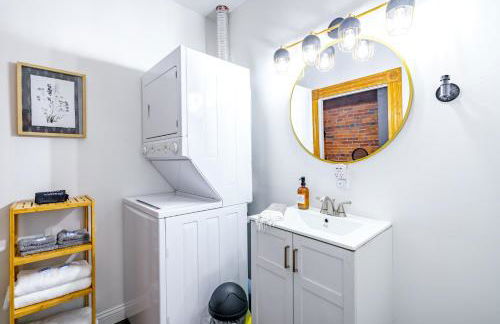 Jungle House Columbus Downtown Free Parking Sleeps 8 - Walk to Convention Center & Nationwide Arena - 1BR Short North Luxury Home - Over 5,800 Five Star Stays - Foto 68