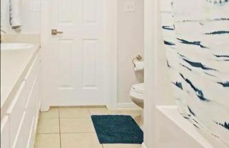 8 Mins to SPI Beach Spacious 3BR with Backyard - Foto 40