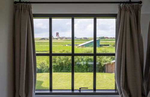 Rickmer's Hoff Reetdachhaus mit Sauna und Kamin - Foto 7