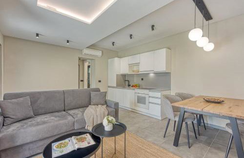 Villa Lana with Private Pool - Photo 4