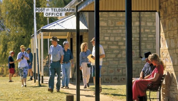 A Town Like Alice - Half-Day Tour - Foto 4