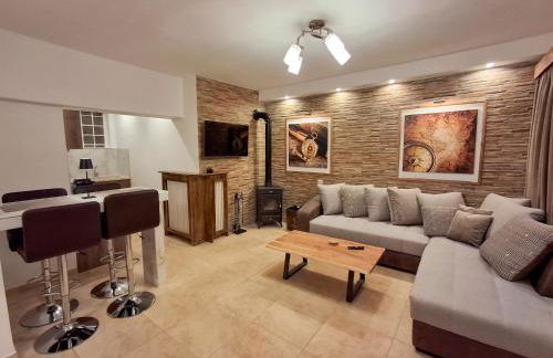 Λιόγερμα - Foto 9