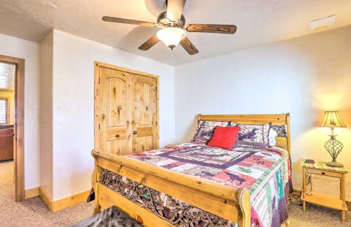 Rustic Sterling Cabin Walk to Palisade Lake! - Foto 29