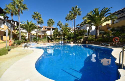 Apartment, front line beach, in Las Arenas, Bahía de Marbella - Photo 13