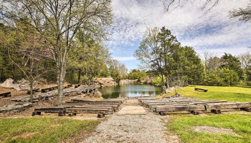 Country Home with Fire Pit 40 Mi to Nashville! - Foto 2