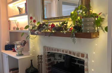 House in Appledore with Hot Tub and own parking - Foto 11