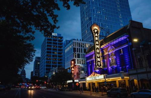 Stylish Retreat in Central Austin with Fire Pit - Foto 12