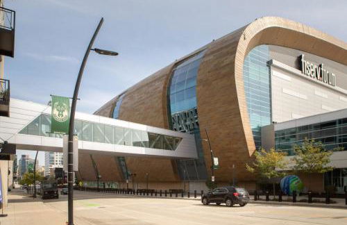 Modern Studio Apt with Rooftop, Gym, and Parking - Foto 2