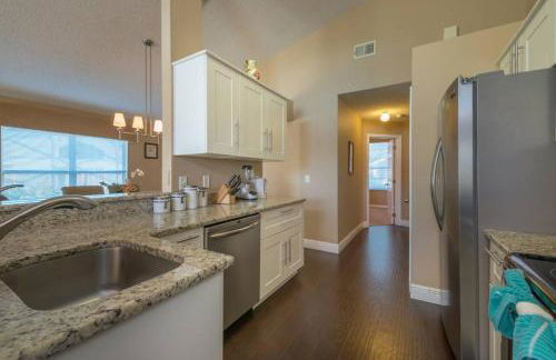 Queenie's Palace - Photo 12