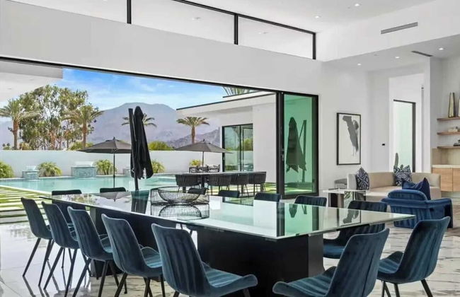 Sleeps 20 7-bedroom Villa w/ Pool, Putting Green & Hot Tub Bravo Villa #11 by Avantstay - Foto 32