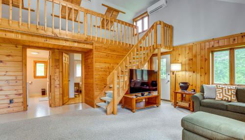 Keuka Lake Cabin with Boat Dock Access and Fire Pit! - Foto 4