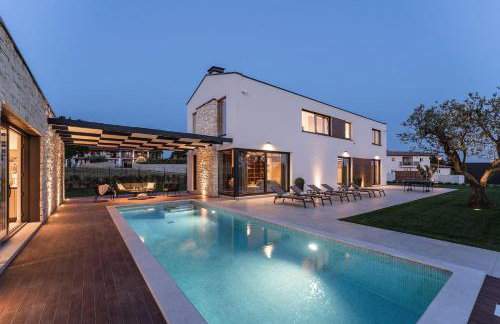 Absolute Traumvilla mit Pool, Sauna, Whirlpool, 6 Bikes, Tischtennis, Outdoor-Kueche, Grillkamin - Photo 30