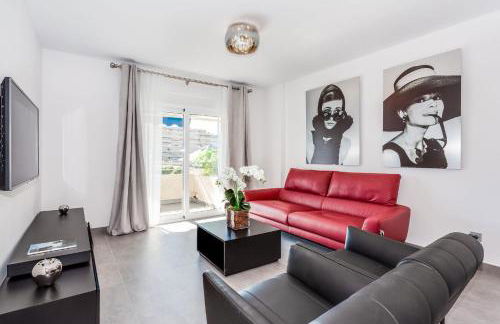 by RIVA - Gorgeous 2 Bedroom Apartment in Centre of Puerto Banus - Photo 5