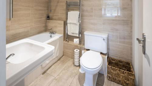 The Dovecote 3-Bed Cottage Rowden Manor - Foto 4, towels