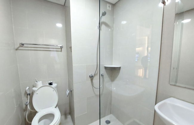 Good Deal and Strategic Studio at Podomoro City Deli Medan Apartment - Foto 1