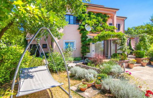 2 Bedroom Awesome Apartment In Krasica - Foto 9