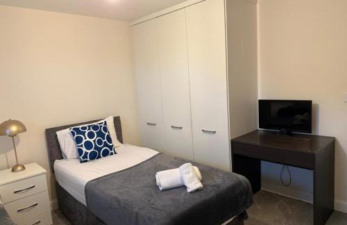 Spacious Modern 4-Bedroom Detached Home in Corby - Foto 31