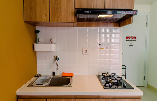 Warm And Cozy 2Br At Green Pramuka City Apartment - Foto 11