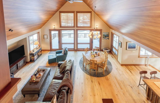 Ward Creek by Avantstay 5 Min Walk to Lake, Deck - Foto 8