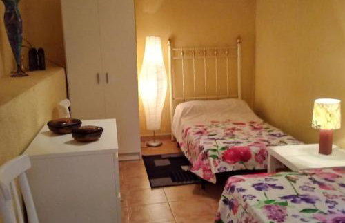 Estudi en finca per a 4p Piscina Privada, aire acondicionat - Foto 7