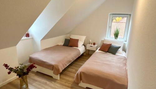 SPR-Helle Wohnung mit Balkon, EBK, WLAN, Netflix, 24 Stunden self checkin - Foto 4