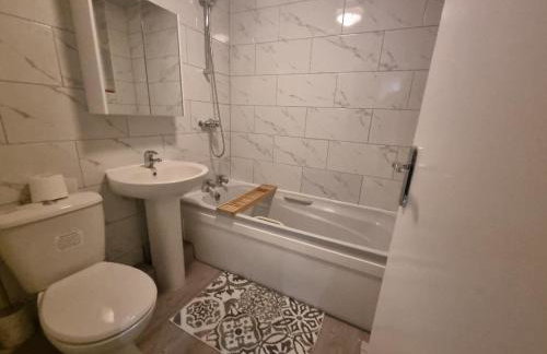 Cheerful 4 bedroom close to Uclan, Preston City Center - Photo 23