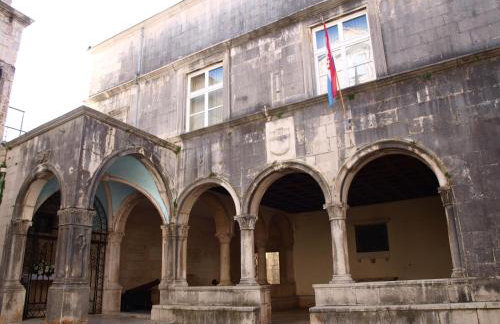 Leut Apartment - Photo 5