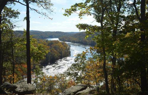 Hot Tub, Deck&Grill, Game Room, WiFi at Cute Cabin - Foto 26