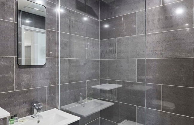 Host & Stay Balcony Room, Sevenstay Apartments - Foto 13